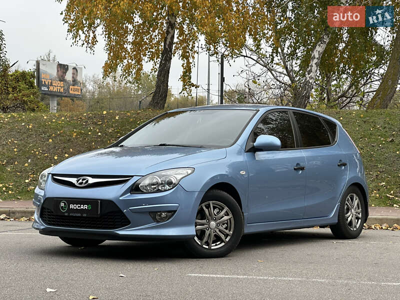 Хетчбек Hyundai i30 2011 в Києві фото 10 Хетчбек Hyundai i30 2011 в Києві