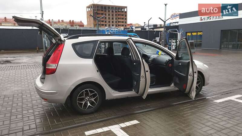 Хетчбек Hyundai i30 2008 в Києві фото 9 Хетчбек Hyundai i30 2008 в Києві