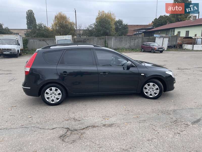 Универсал Hyundai i30 2009 в Чернигове фото 4 Универсал Hyundai i30 2009 в Чернигове