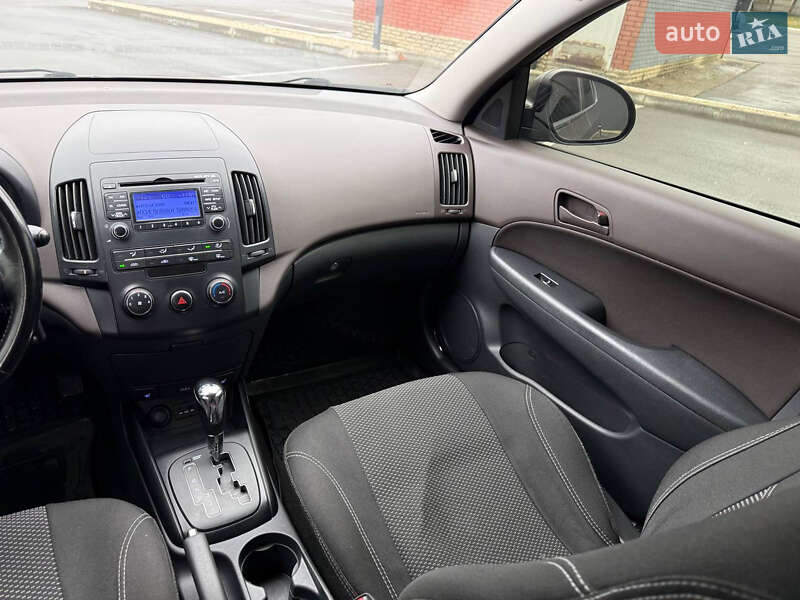 Універсал Hyundai i30 2012 в Харкові фото 25 Універсал Hyundai i30 2012 в Харкові