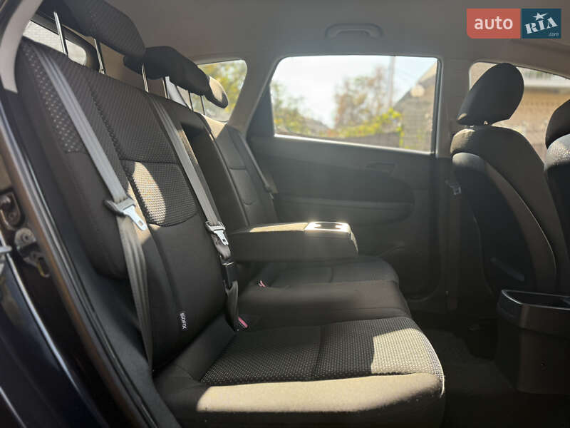 Універсал Hyundai i30 2009 в Борисполі фото 35 Універсал Hyundai i30 2009 в Борисполі