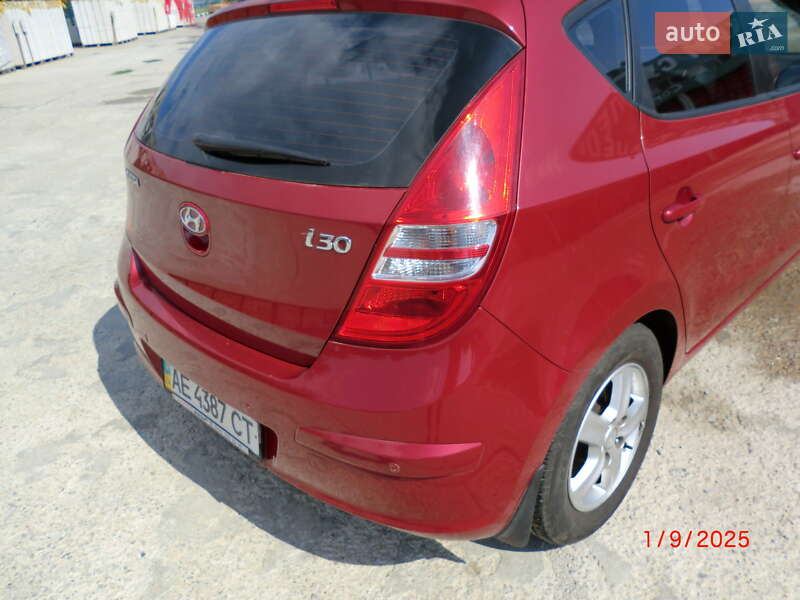 Хэтчбек Hyundai i30 2008 в Никополе