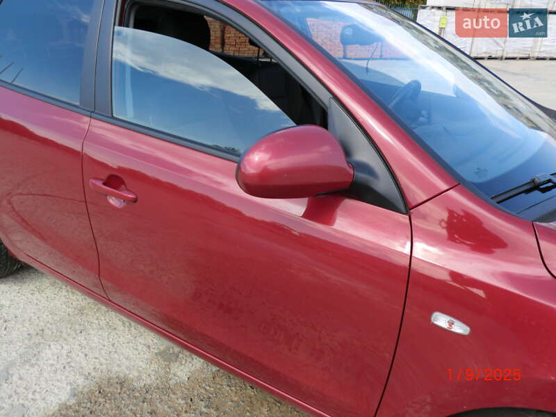 Хэтчбек Hyundai i30 2008 в Никополе