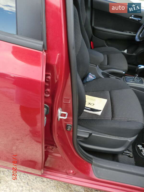 Хэтчбек Hyundai i30 2008 в Никополе