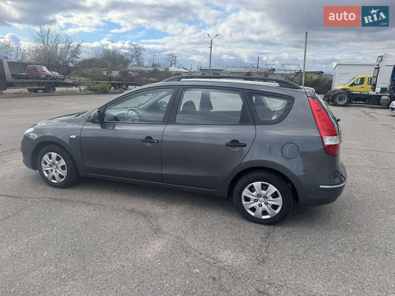 Універсал Hyundai i30 2009 в Білій Церкві фото 42 Універсал Hyundai i30 2009 в Білій Церкві