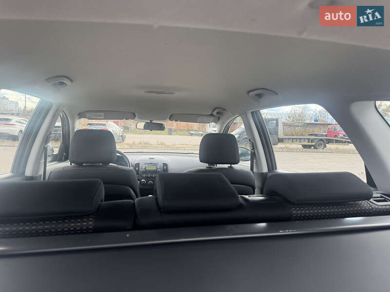 Універсал Hyundai i30 2009 в Білій Церкві фото 64 Універсал Hyundai i30 2009 в Білій Церкві