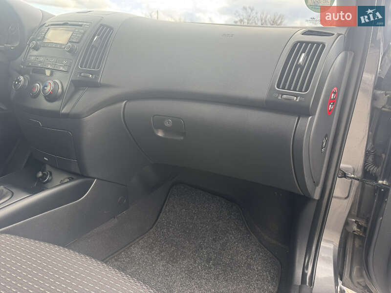 Універсал Hyundai i30 2009 в Білій Церкві фото 31 Універсал Hyundai i30 2009 в Білій Церкві