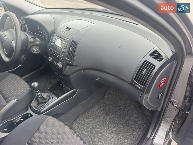 Універсал Hyundai i30 2009 в Білій Церкві фото 32 Універсал Hyundai i30 2009 в Білій Церкві