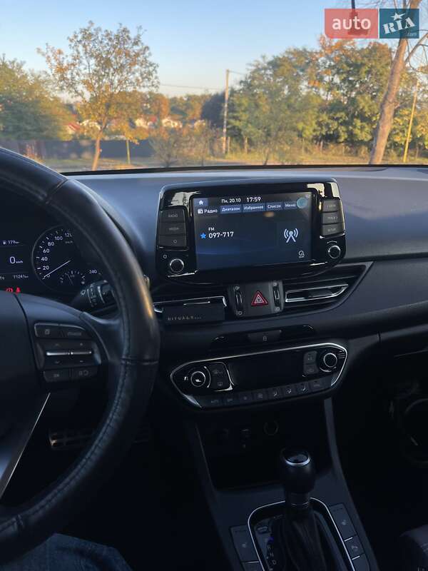 Хетчбек Hyundai i30 2021 в Ужгороді фото 4 Хетчбек Hyundai i30 2021 в Ужгороді