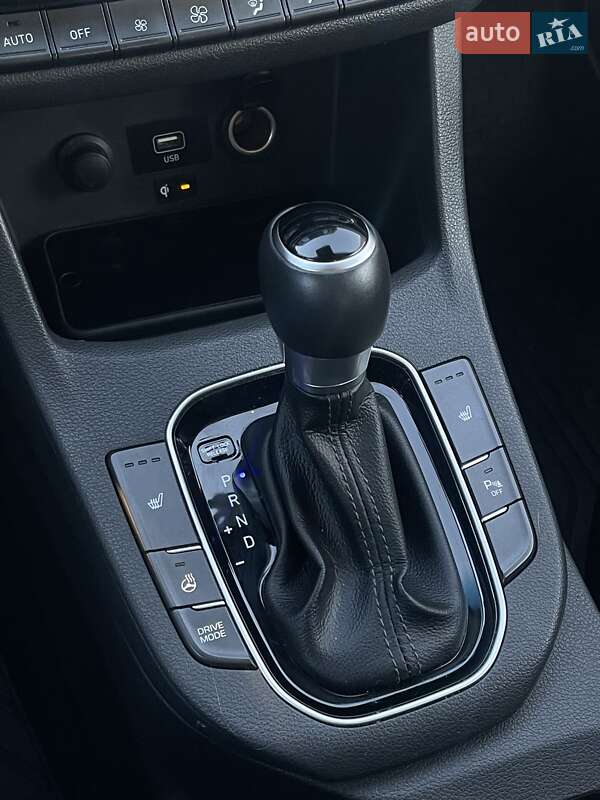 Хетчбек Hyundai i30 2021 в Ужгороді фото 6 Хетчбек Hyundai i30 2021 в Ужгороді