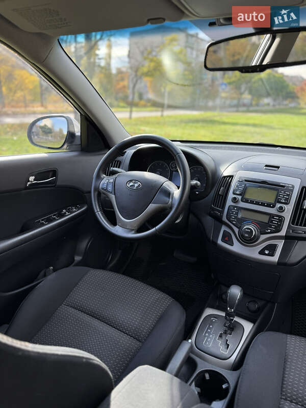Хетчбек Hyundai i30 2009 в Києві фото 26 Хетчбек Hyundai i30 2009 в Києві