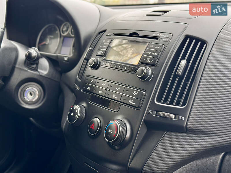 Хэтчбек Hyundai i30 2008 в Виннице