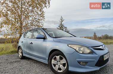 Хэтчбек Hyundai i30 2011 в Ровно