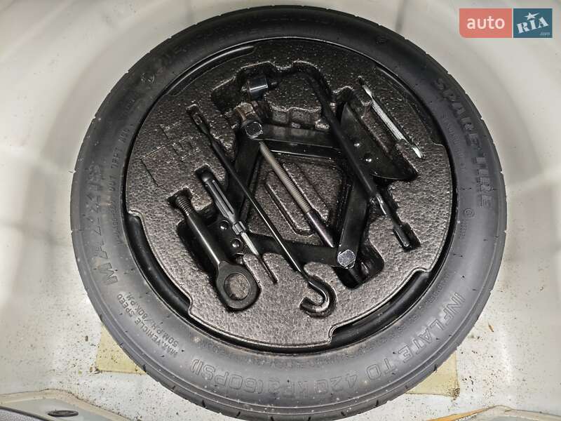 Хэтчбек Hyundai i30 2013 в Киеве