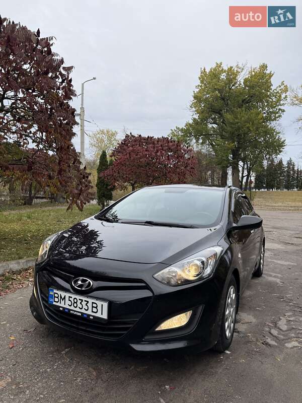 Хэтчбек Hyundai i30 2014 в Сумах