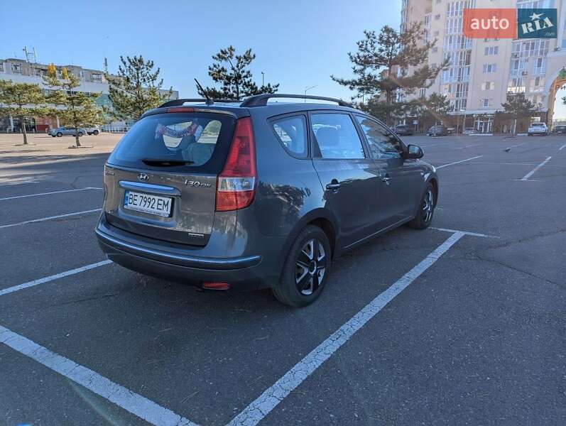 Універсал Hyundai i30 2008 в Миколаєві фото 5 Універсал Hyundai i30 2008 в Миколаєві