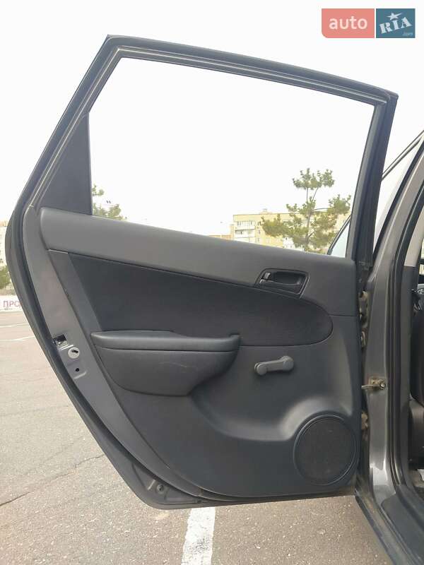 Універсал Hyundai i30 2008 в Миколаєві фото 15 Універсал Hyundai i30 2008 в Миколаєві