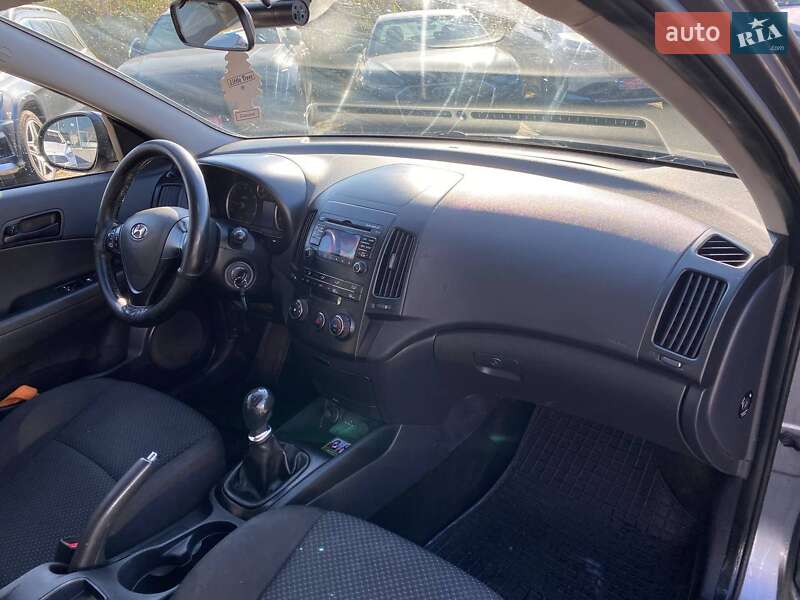 Хэтчбек Hyundai i30 2011 в Львове фото 9 Хэтчбек Hyundai i30 2011 в Львове