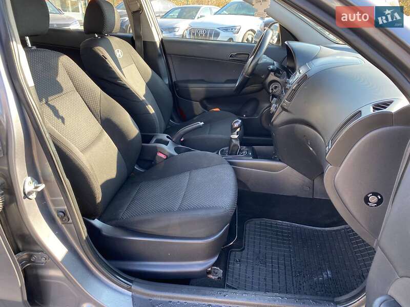 Хэтчбек Hyundai i30 2011 в Львове фото 23 Хэтчбек Hyundai i30 2011 в Львове