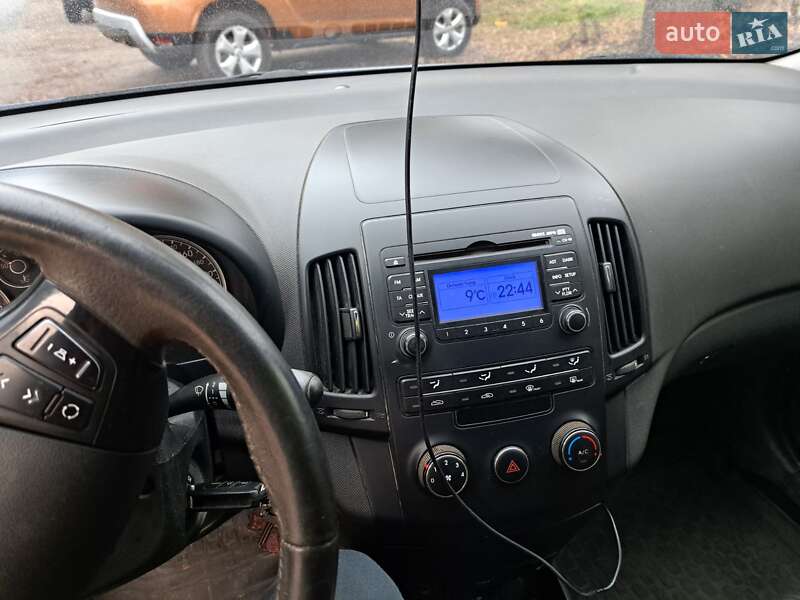 Универсал Hyundai i30 2011 в Новомосковске фото 5 Универсал Hyundai i30 2011 в Новомосковске