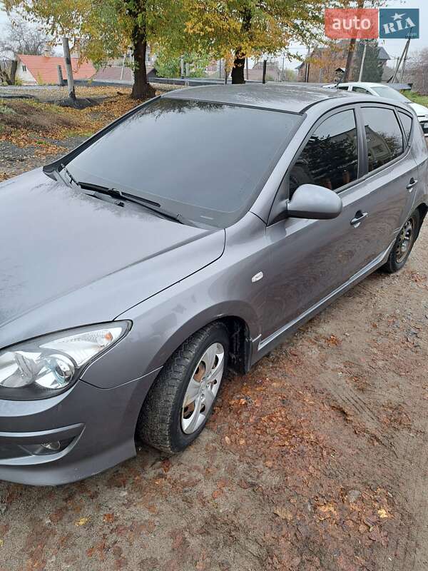 Универсал Hyundai i30 2011 в Новомосковске фото 8 Универсал Hyundai i30 2011 в Новомосковске