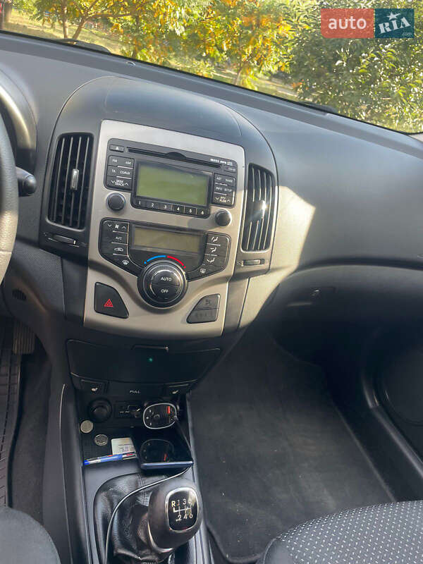 Універсал Hyundai i30 2011 в Запоріжжі