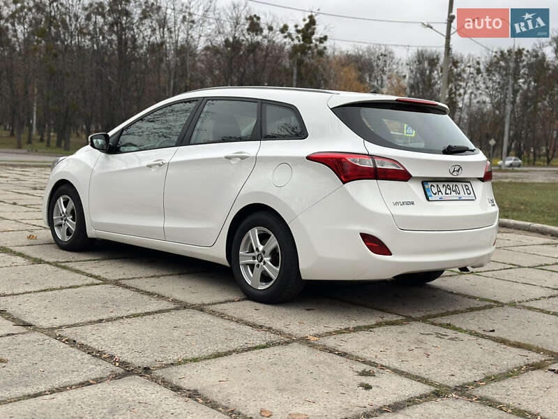 Универсал Hyundai i30 2013 в Харькове