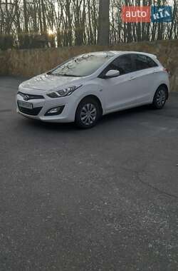 Хэтчбек Hyundai i30 2014 в Изюме