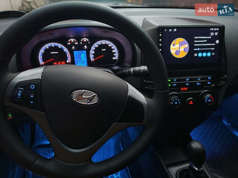 Хэтчбек Hyundai i30 2011 в Харькове
