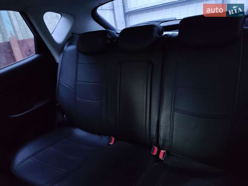 Хэтчбек Hyundai i30 2011 в Харькове