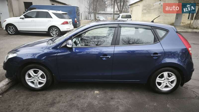 Хэтчбек Hyundai i30 2009 в Одессе фото 13 Хэтчбек Hyundai i30 2009 в Одессе