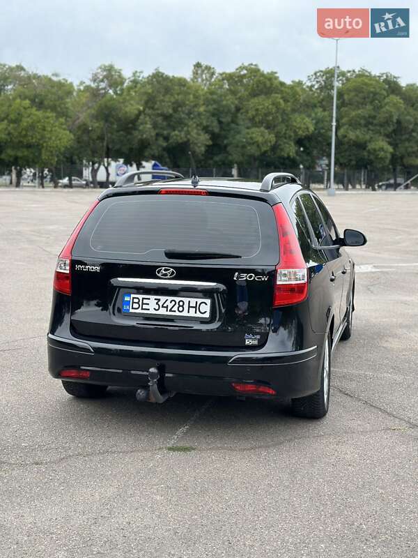 Универсал Hyundai i30 2011 в Николаеве фото 17 Универсал Hyundai i30 2011 в Николаеве