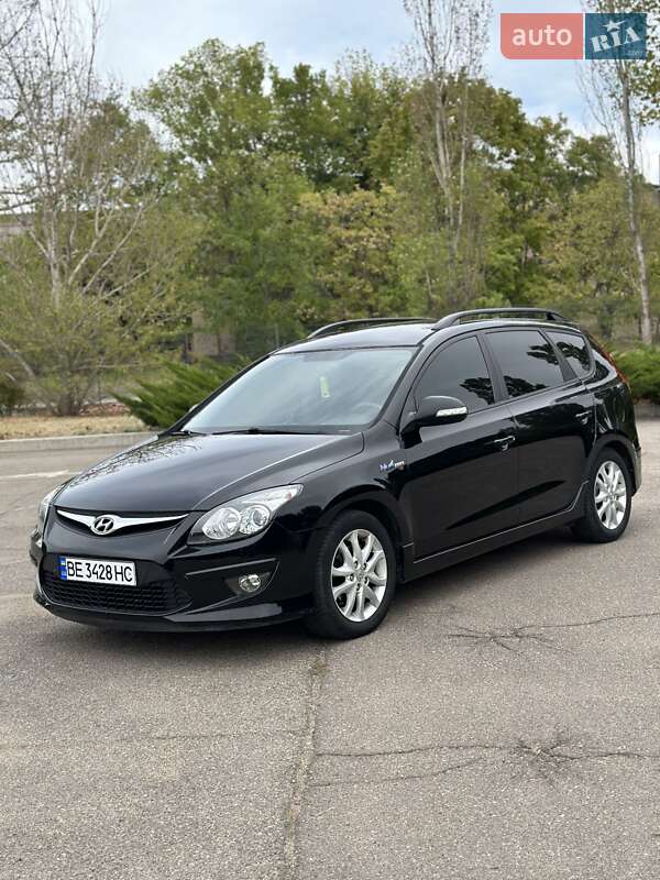 Универсал Hyundai i30 2011 в Николаеве фото 23 Универсал Hyundai i30 2011 в Николаеве