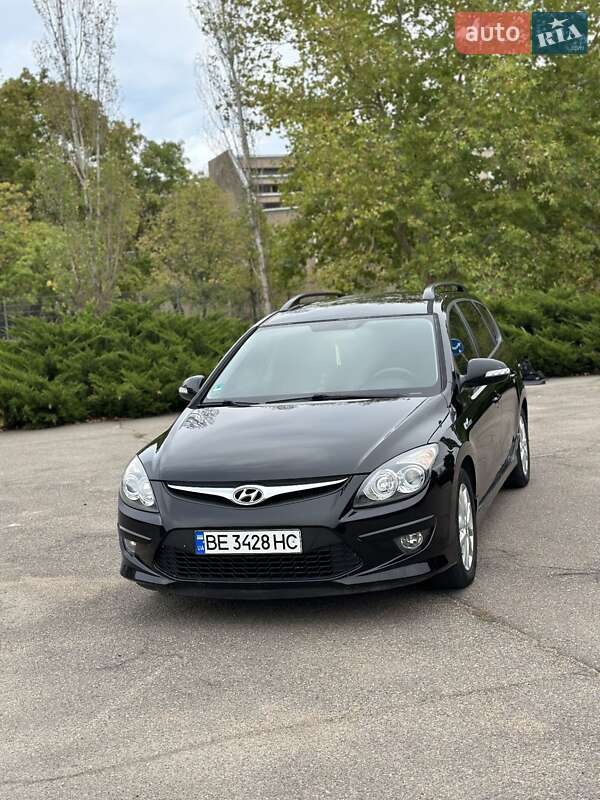 Универсал Hyundai i30 2011 в Николаеве фото 28 Универсал Hyundai i30 2011 в Николаеве
