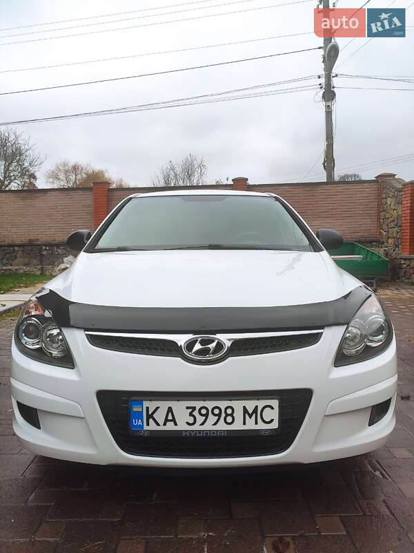 Хэтчбек Hyundai i30 2009 в Василькове фото 3 Хэтчбек Hyundai i30 2009 в Василькове