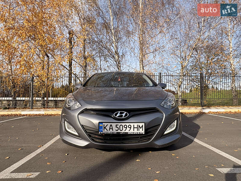 Хетчбек Hyundai i30 2012 в Білогородці