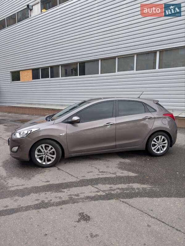 Хэтчбек Hyundai i30 2012 в Харькове фото 2 Хэтчбек Hyundai i30 2012 в Харькове