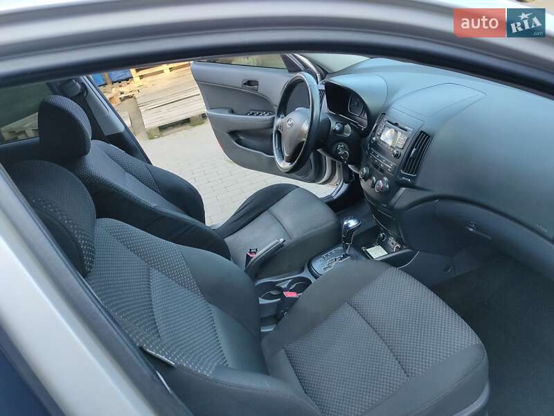 Хэтчбек Hyundai i30 2011 в Борисполе