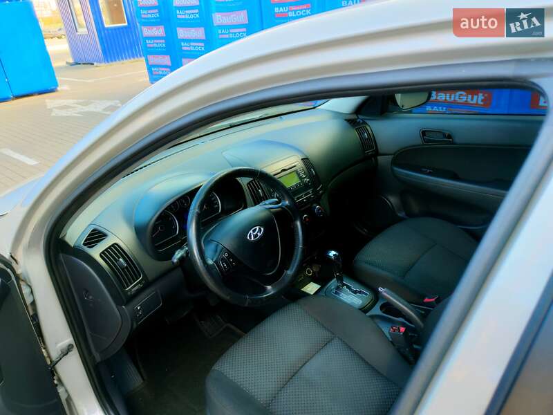 Хэтчбек Hyundai i30 2011 в Борисполе