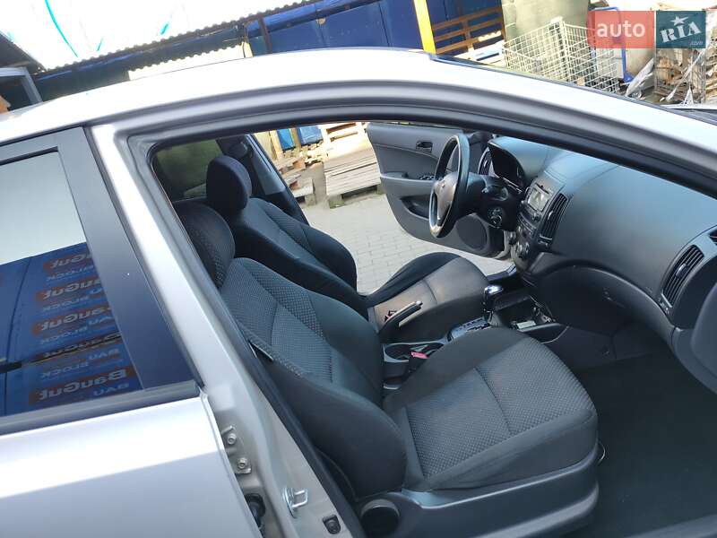 Хэтчбек Hyundai i30 2011 в Борисполе