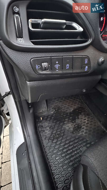 Універсал Hyundai i30 2021 в Тячеві фото 8 Універсал Hyundai i30 2021 в Тячеві
