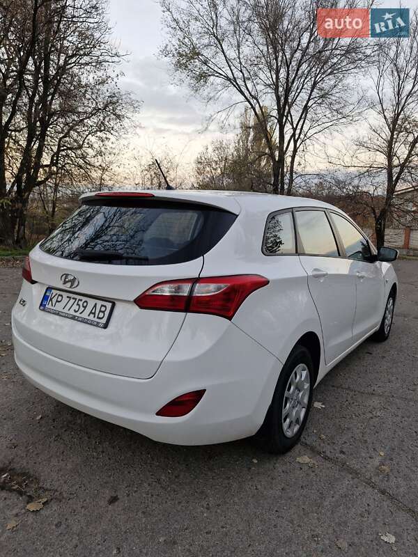 Универсал Hyundai i30 2013 в Запорожье фото 12 Универсал Hyundai i30 2013 в Запорожье