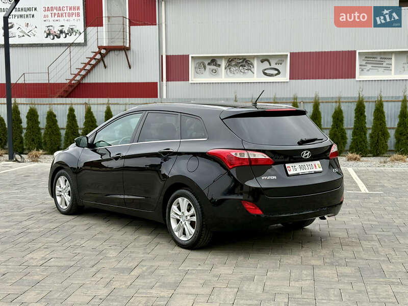 Універсал Hyundai i30 2012 в Луцьку фото 5 Універсал Hyundai i30 2012 в Луцьку