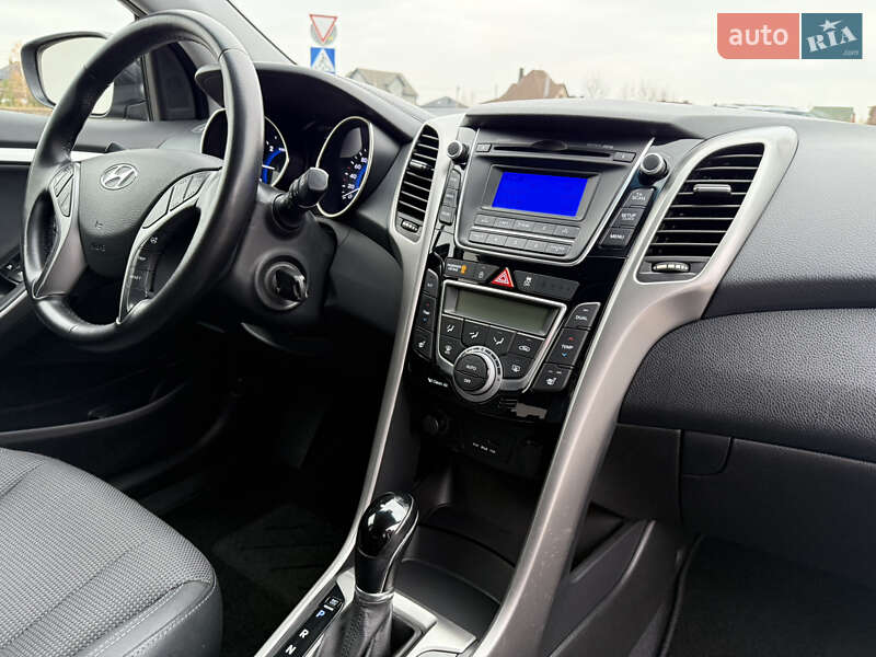 Універсал Hyundai i30 2012 в Луцьку фото 24 Універсал Hyundai i30 2012 в Луцьку