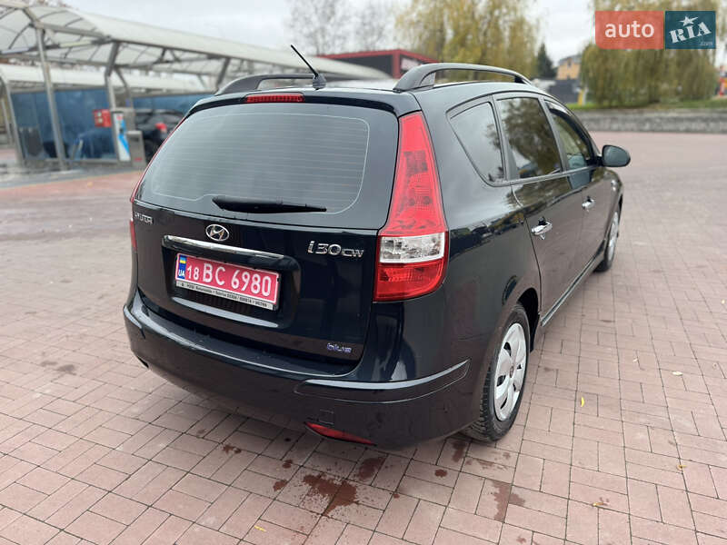 Універсал Hyundai i30 2010 в Рівному фото 9 Універсал Hyundai i30 2010 в Рівному