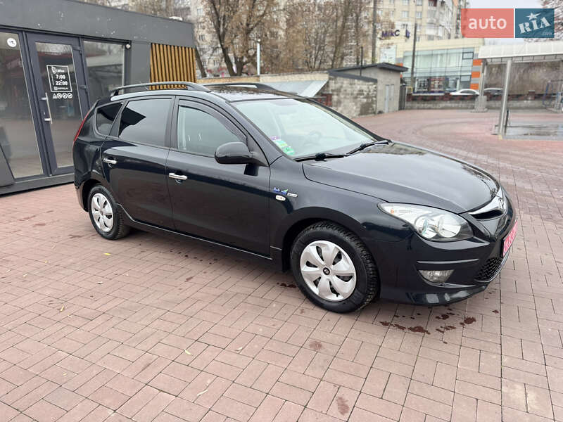 Універсал Hyundai i30 2010 в Рівному фото 13 Універсал Hyundai i30 2010 в Рівному