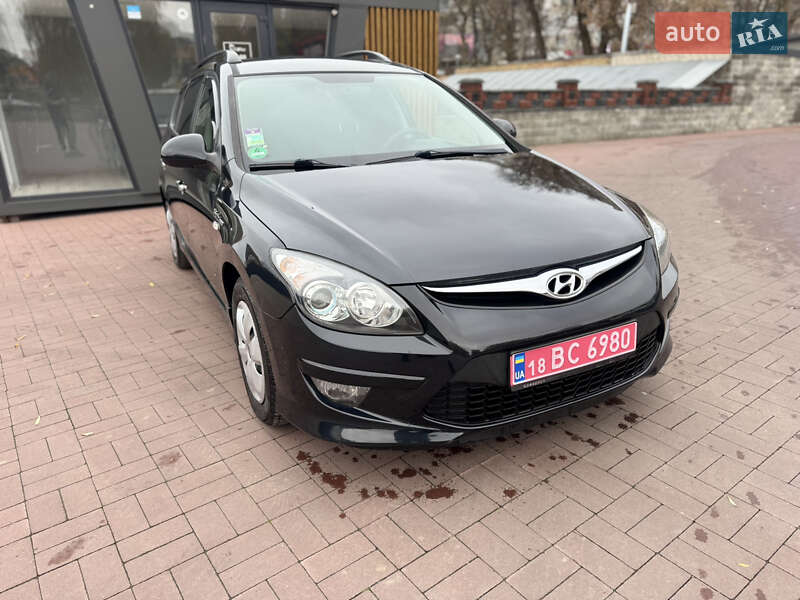 Універсал Hyundai i30 2010 в Рівному фото 15 Універсал Hyundai i30 2010 в Рівному