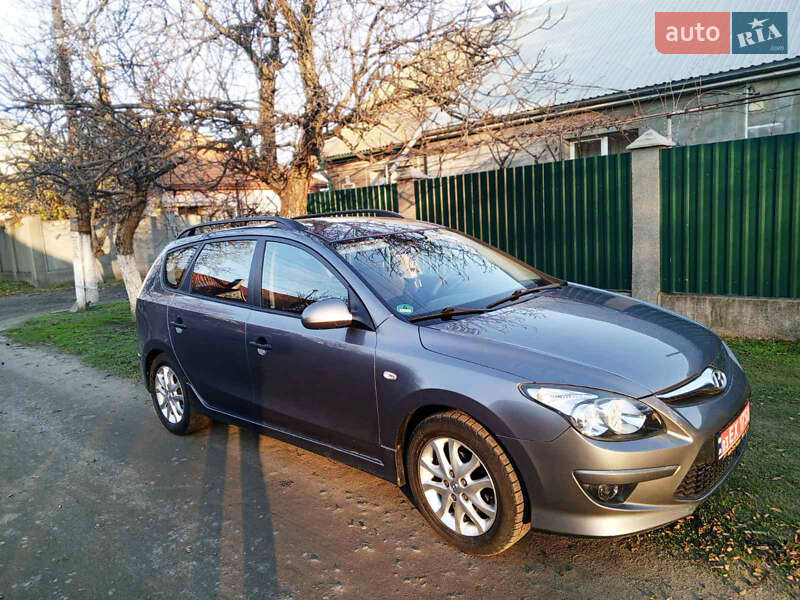 Универсал Hyundai i30 2012 в Белгороде-Днестровском фото 7 Универсал Hyundai i30 2012 в Белгороде-Днестровском