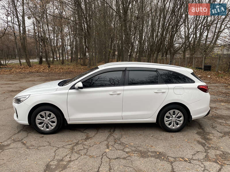 Универсал Hyundai i30 2017 в Виннице