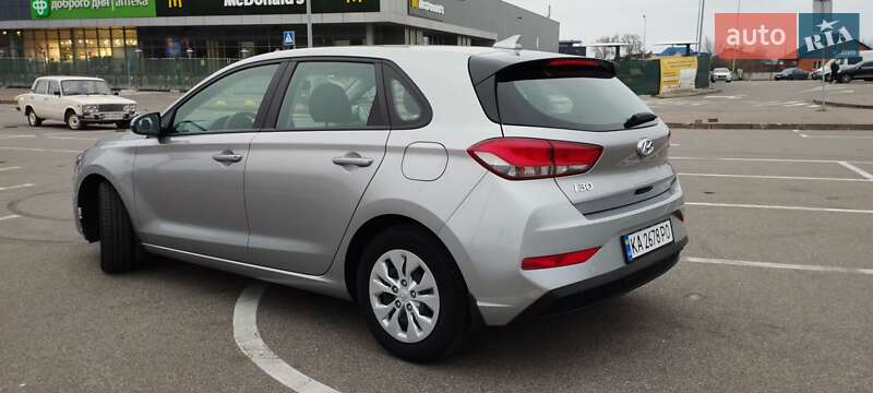 Хэтчбек Hyundai i30 2021 в Киеве